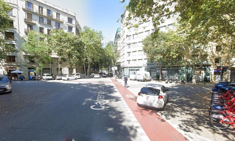 Foto 6388108c-7b79-4fb0-a79c-7822cbda2a5a. Business premise in Dreta de l´Eixample Barcelona