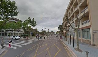 Lloguer Local Comercial  C/ major de salou - salou. Local en alquiler cerca de la platja de llevant  salou tarragona