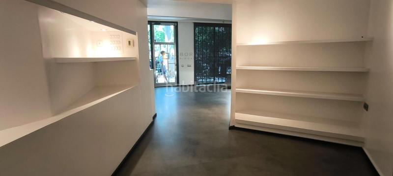 Foto a6184970-f5a2-441b-b2ed-6b2cdbca93b7. Location local commercial dans Dreta de l´Eixample Barcelona