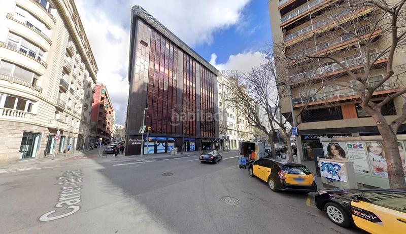 Foto cdfdfc99-486e-4c11-b3d0-8e5d013dec60. Alquiler local comercial local en alquiler en av.diagonal en Barcelona