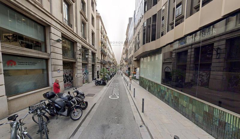 Foto 6041bab7-fb25-4f3e-a058-5188f7bde01b. Alquiler local comercial local en alquiler cerca de via laietana en Barcelona