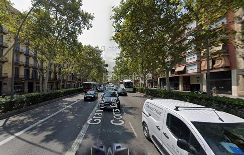 Foto cf8fbb22-afda-471c-b83d-36d2bc726f5a. Locale commerciale in Dreta de l´Eixample Barcelona