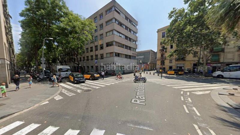 Foto e1b4679b-21c6-4ce7-9d2c-d1a7b96f2be5. Traspàs local comercial a Raval Barcelona