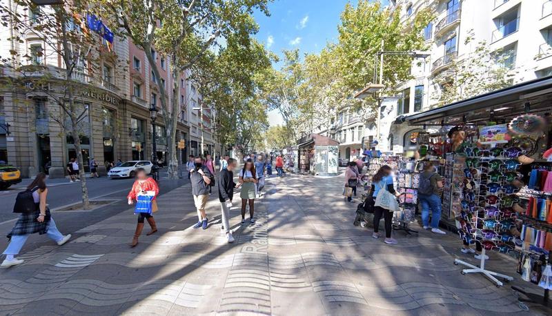 Foto c24828d3-63d7-42d1-ac7d-cd5f8fd1127c. Traspàs local comercial a Gòtic Barcelona