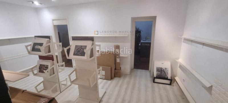 Foto d92201cd-4b4c-4fa0-b08a-d82fc26363cd. Rent business premise in petritxol 8 in Gòtic Barcelona