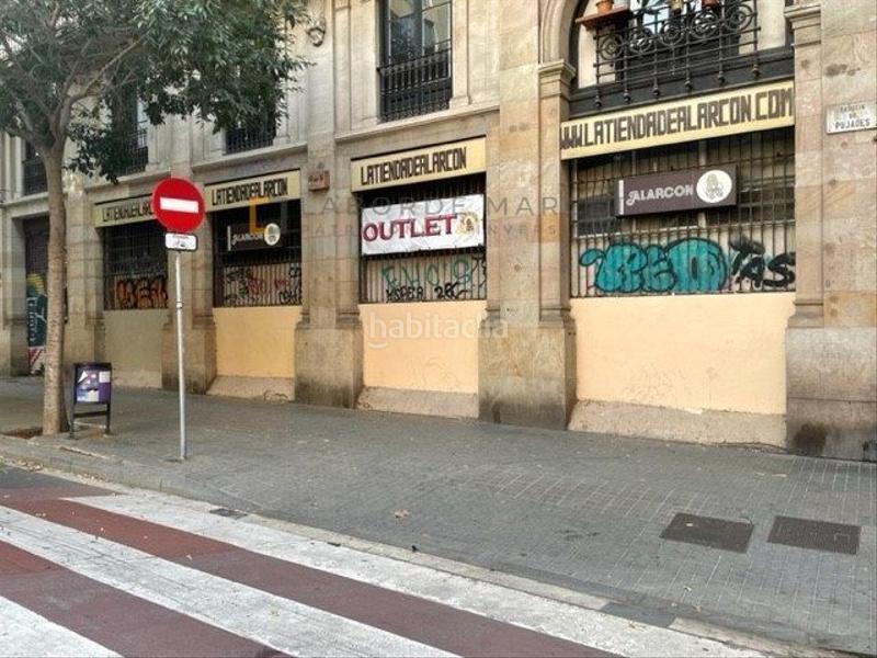 Foto 8ff033df-035c-4eb5-bef4-0ddb59a63b72. Location local commercial dans St. Pere - Sta. Caterina - El Born Barcelona