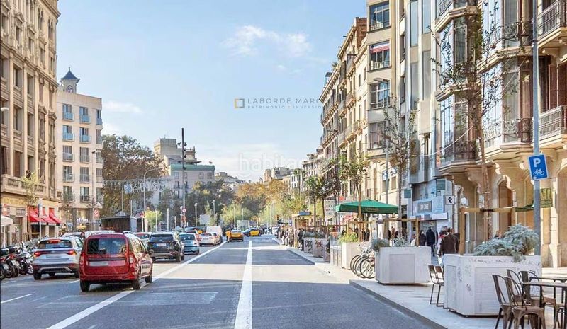 Foto 0c52e9c1-38c7-4343-b54f-42394f18e7d8. Local comercial a Raval Barcelona