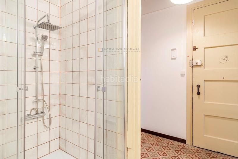 Foto d83e2695-2a0d-429b-9fa2-586a9d95a801. Gebäude in Raval Barcelona