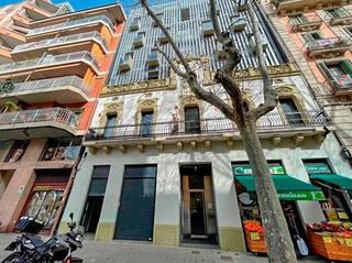 Location Local commercial  Sardenya. Local comercial de obra nueva en c sardenya  barcelona