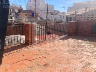 Casa  Plaça rosa giner. Casa para reformar