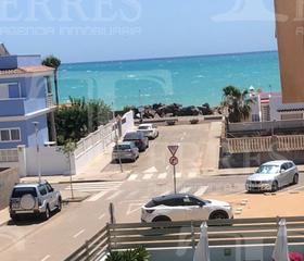 Casa adossada  Carrer l'alcalatén. Adosado frente al mar