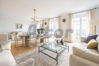 Pis  Calle de génova. Piso en venta en madrid, con 304 m2 y 4 habitaciones y 5 baños.