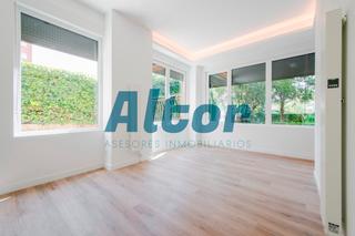 Piso  De santiago de compostela. Piso moderno y elegante en el barrio del pilar