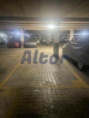 Aparcament cotxe  Manoteras. Plaza de garaje en avenida de manoteras  cómodo acceso y fácil m