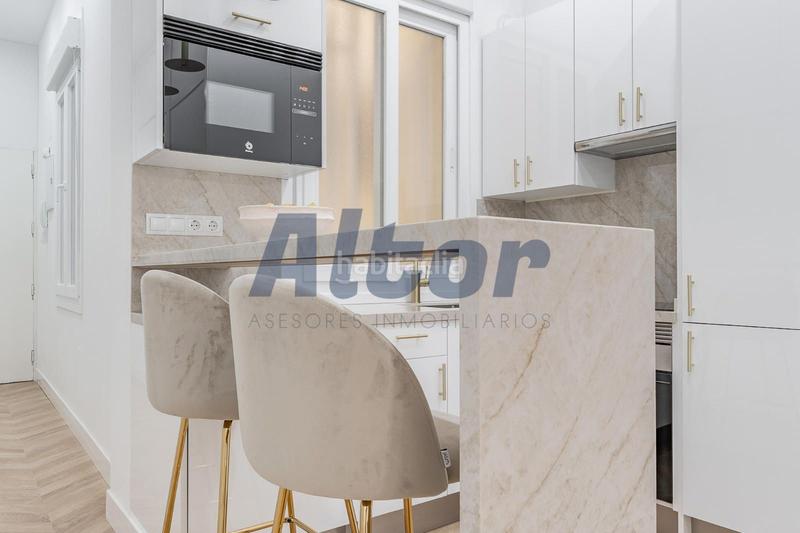 Foto bd7c1cd7-61a0-41cb-bc0f-99e35136c48a. Piso en Universidad-Malasaña Madrid