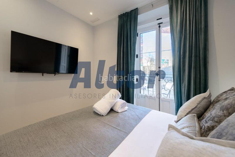 Foto c7c85a9f-3faf-4a1e-9310-065ecf853480. Piso en Cortes-Huertas Madrid