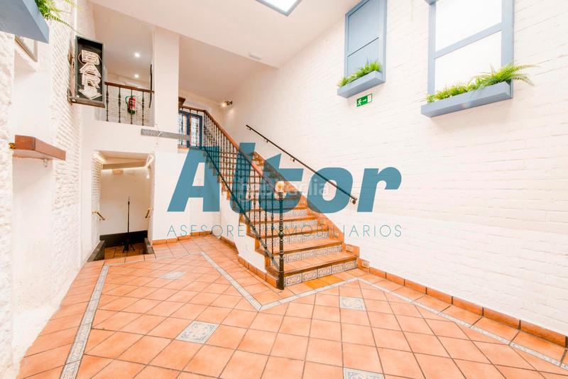 Foto 4510fa59-5405-4f02-b6d6-eee7f40d308b. Locale commerciale in Almagro Madrid