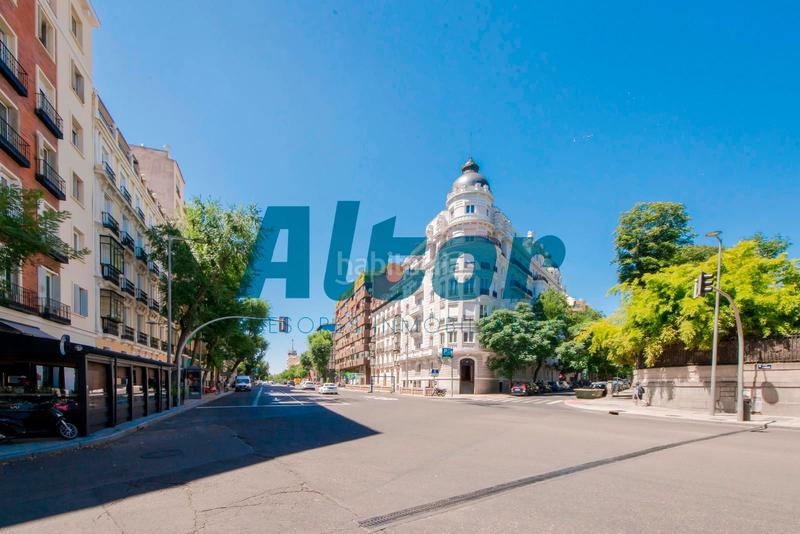 Foto 9e172323-f64e-46ab-a995-81209c063568. Locale commerciale in Almagro Madrid