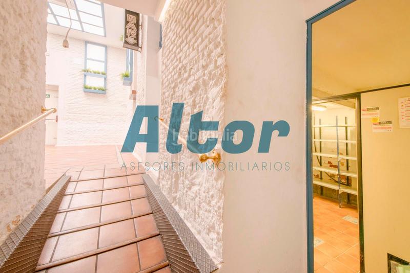 Foto e36f56a3-bb9e-4cff-8fc2-e410e8cc1f5b. Locale commerciale in Almagro Madrid