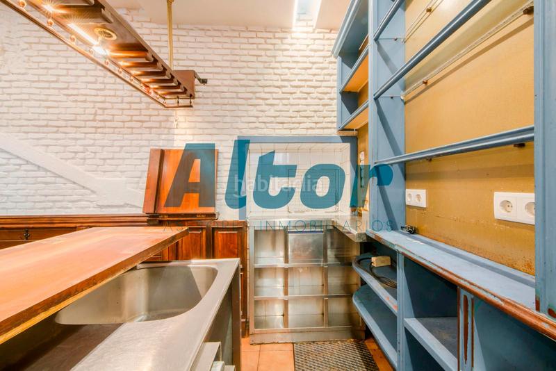 Foto f9890169-792c-40c8-a709-aae157fd31ec. Locale commerciale in Almagro Madrid