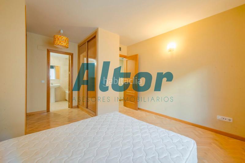 Foto 5d3c3248-acb1-496f-9cff-1462ca0489d1. Pis amb calefacció aparcament a Guindalera Madrid