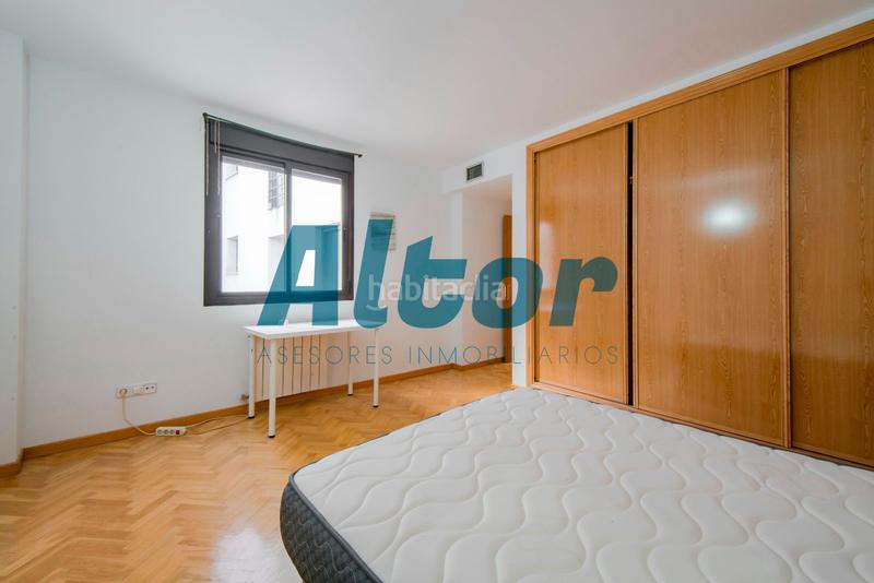 Foto 6619d6dc-0149-4176-85c4-55ebed49b46f. Pis amb calefacció aparcament a Guindalera Madrid