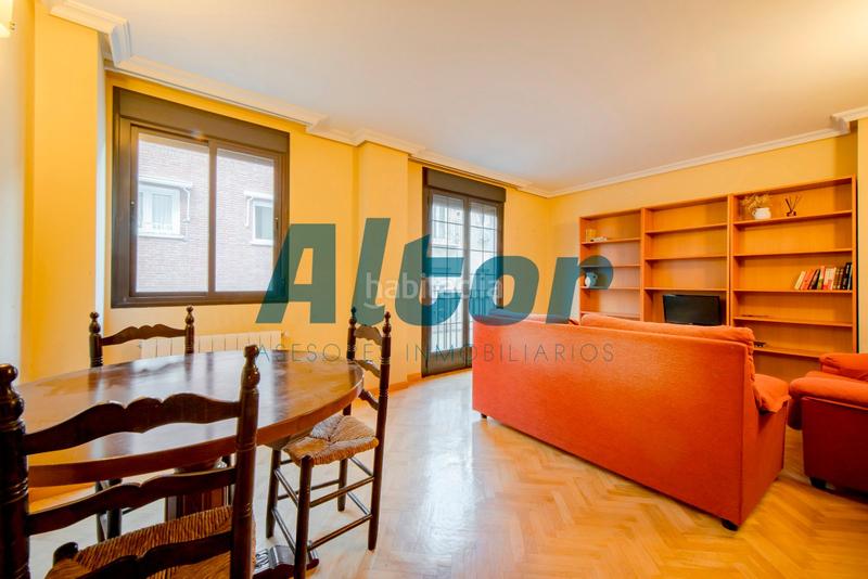 Foto 78fdbc3a-d27c-441a-9b04-cde10e6b2453. Pis amb calefacció aparcament a Guindalera Madrid