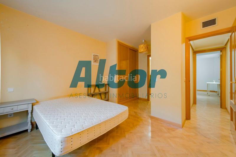 Foto af6e84c6-e20d-4406-9f95-b138a4559d82. Pis amb calefacció aparcament a Guindalera Madrid