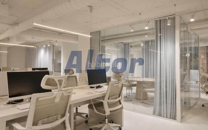 Foto f79510fd-d899-4c0a-affa-8daf2ef49e74. Bureau avec chauffage dans Castellana Madrid