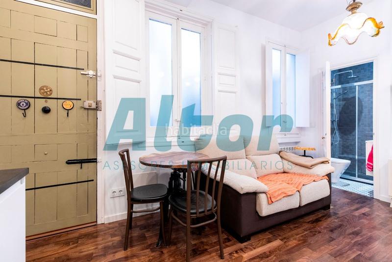 Foto 10889c6f-7ca4-4750-bb36-c513dd2a8753. Appartamento con riscaldamento in Cortes-Huertas Madrid