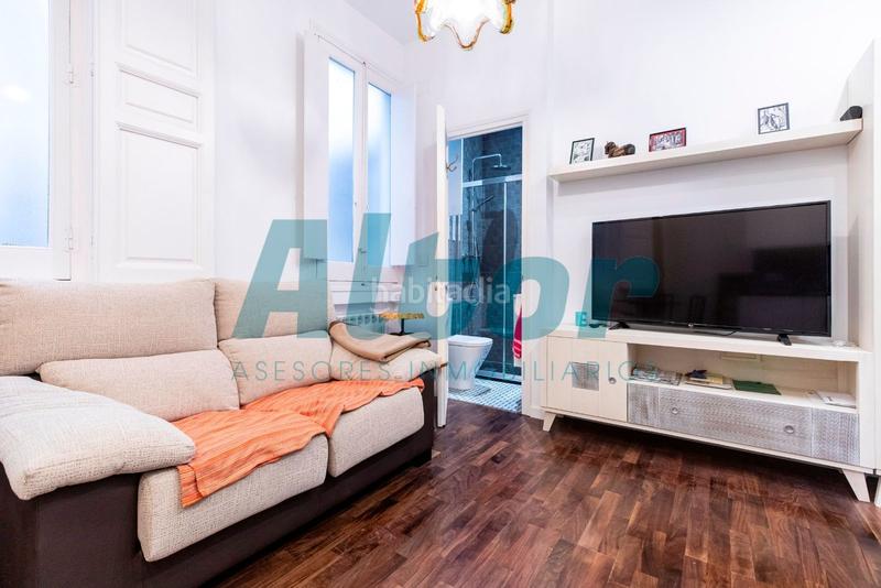 Foto ba5fe6e3-3f46-4db9-ba46-435b740eaf22. Appartamento con riscaldamento in Cortes-Huertas Madrid