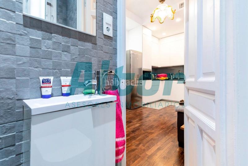 Foto f861f1cd-8017-407b-a08c-72c496b62959. Appartamento con riscaldamento in Cortes-Huertas Madrid