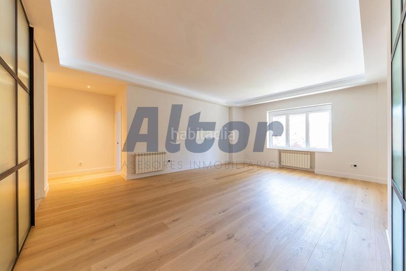 Foto 50a713b2-055e-42e1-860d-e5aa2ac67f99. Appartement avec chauffage dans Niño Jesús Madrid