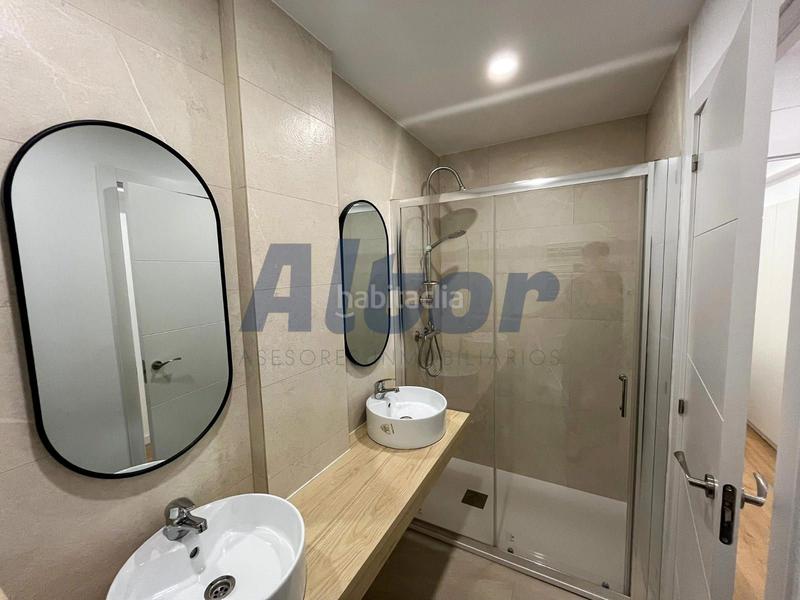 Foto cfeb044f-13b9-48ed-8273-7b7648357443. Alquiler piso en Imperial Madrid