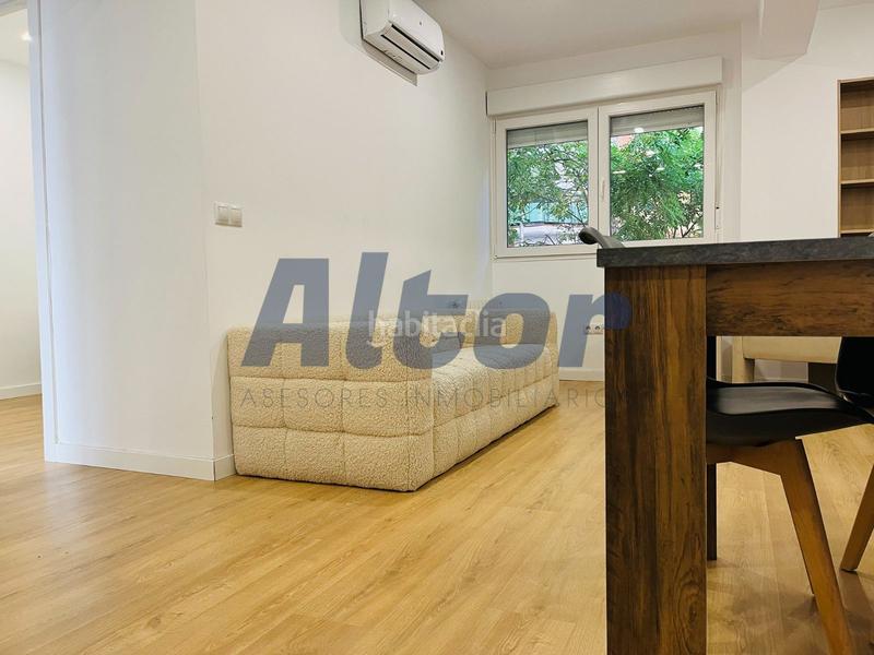 Foto aac45fcb-9cf5-42dc-bec2-5cd9e64b8dff. Location appartement dans Imperial Madrid