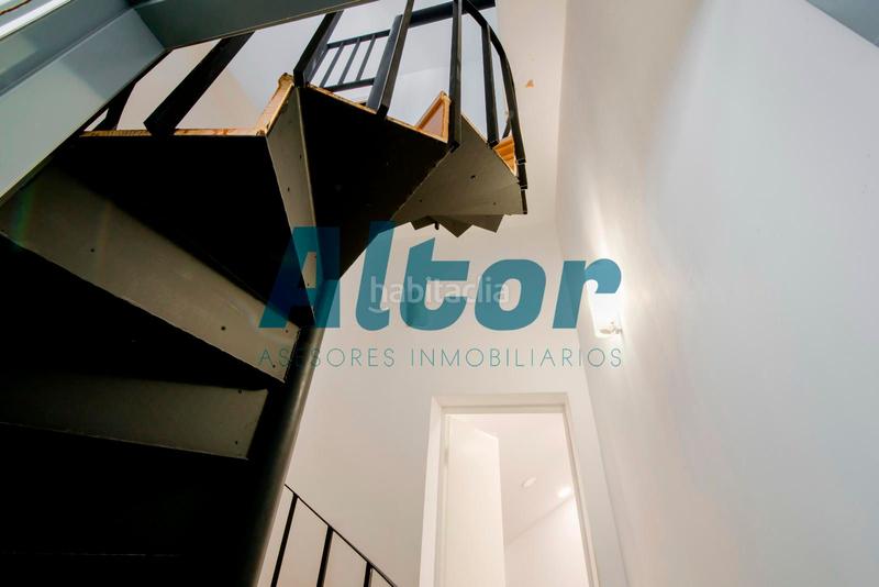 Foto 4ee3ae97-a37e-424f-83a2-fef0985f77f5. Locale commerciale in San Pascual Madrid