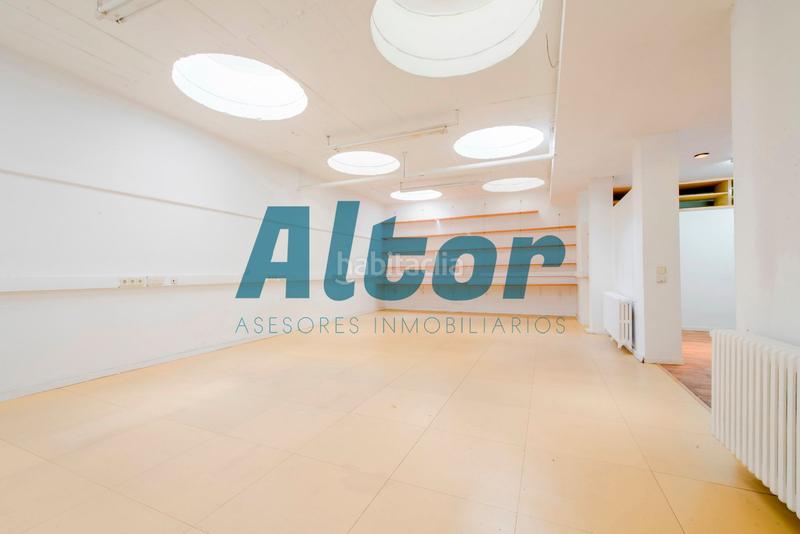 Foto 4b449ce6-f4aa-4dd0-8fc5-b72f35c4d459. Office space in Argüelles Madrid