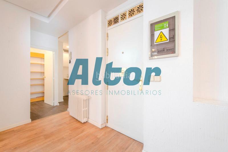 Foto 52f29dc0-606c-4c8c-8d7f-3d35e8628778. Office space in Argüelles Madrid