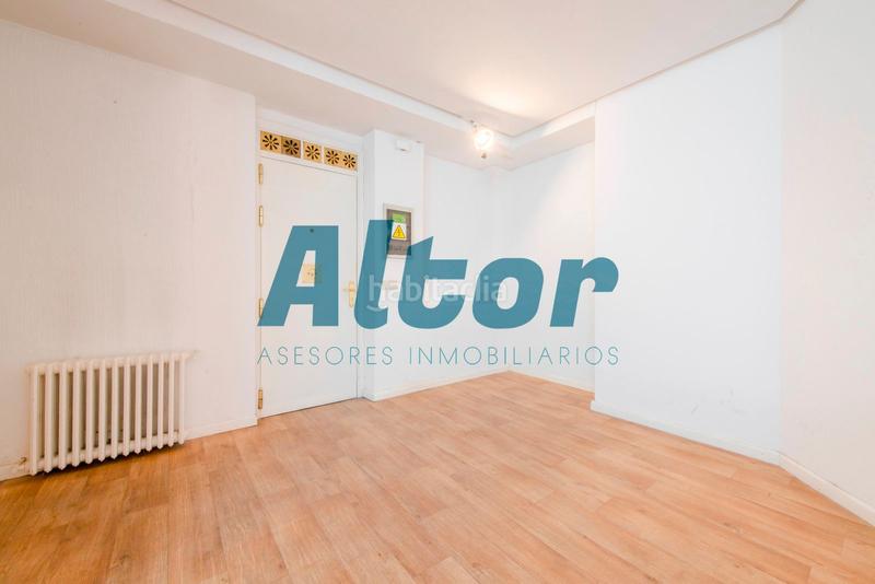 Foto 6572b28f-5e23-49b8-a6e7-1c7c1a495b55. Office space in Argüelles Madrid