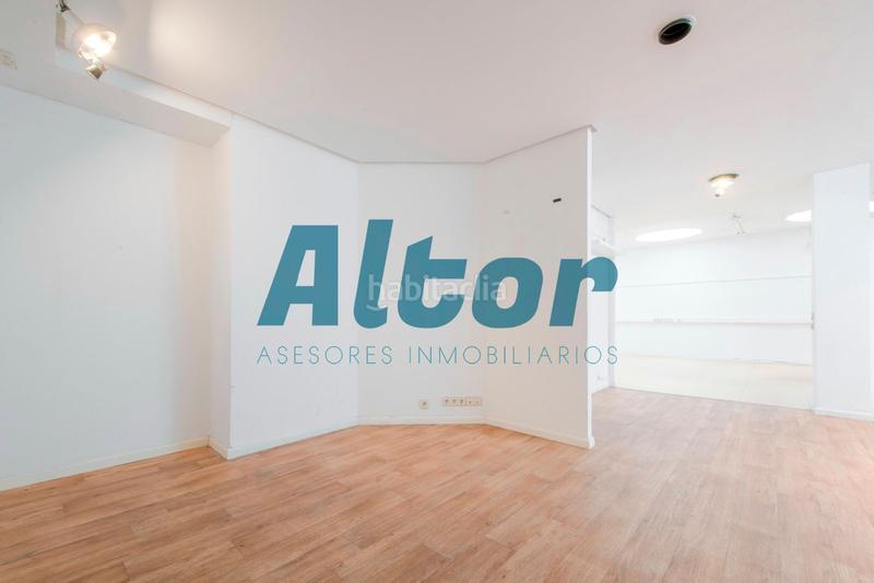 Foto b6281cf1-4ad3-4977-8a0b-478c338e563d. Office space in Argüelles Madrid