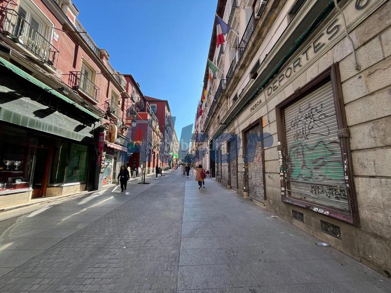 Foto c42a6689-69b7-450c-baaa-311f14510820. Alquiler piso  en alquiler en la calle espoz y mina en Madrid