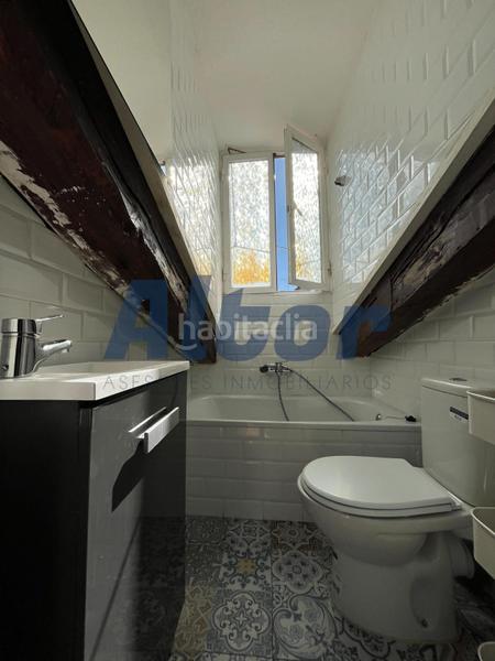 Foto 895150ad-2f33-4b0d-9255-b534d3a81e39. Location appartement avec chauffage dans Sol Madrid