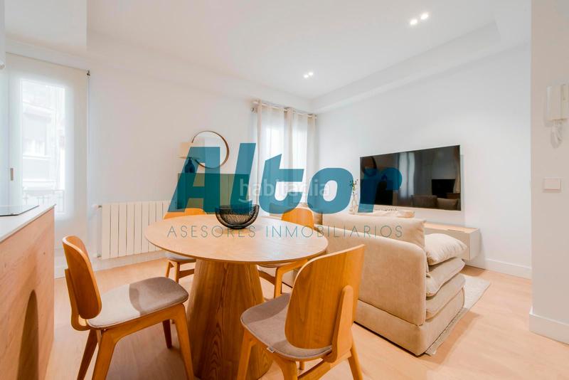 Foto 0599b7c6-b530-4551-b839-cddfc25ce045. Piso en Trafalgar Madrid
