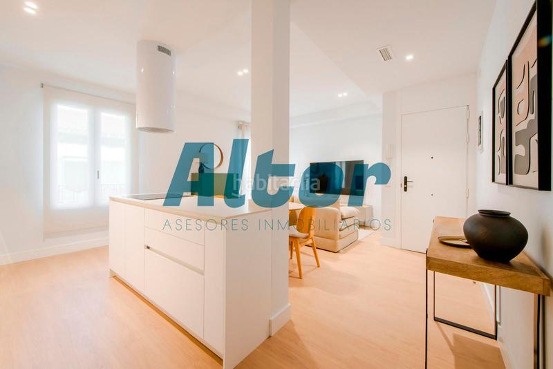 Foto c0cbdc43-1ff4-4a20-ad58-b65b4abc8986. Piso en Trafalgar Madrid