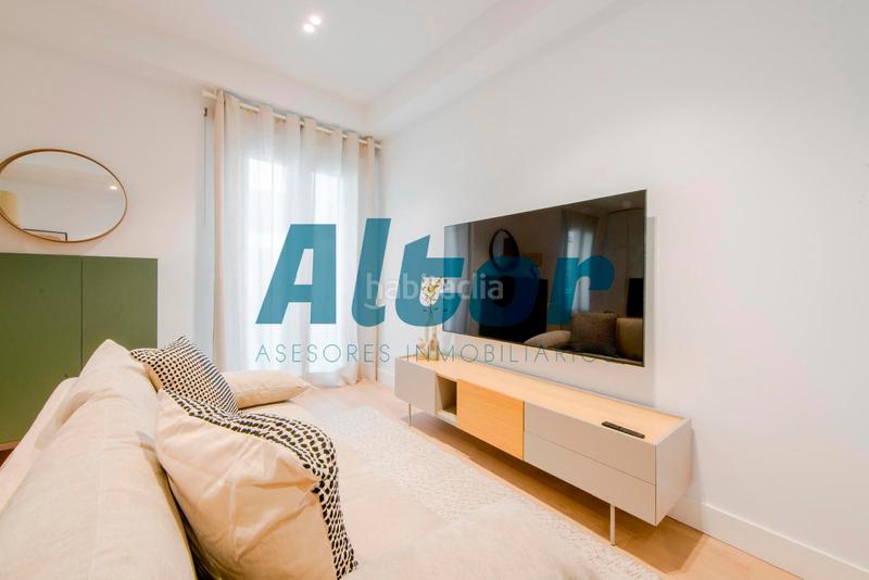 Foto cfd751f3-bfb6-4a24-9cc3-b0457ea04ec0. Piso en Trafalgar Madrid