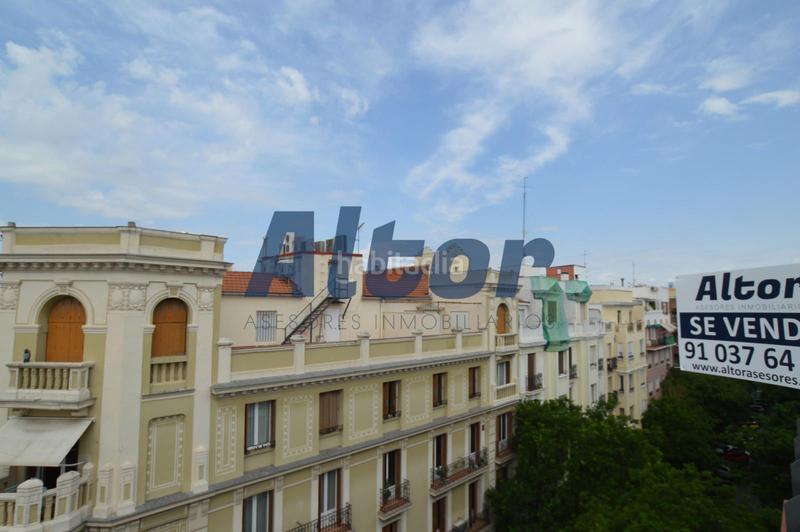 Foto fd6bca46-a882-4a90-b036-9cb3a445f06b. Alquiler ático en Goya Madrid