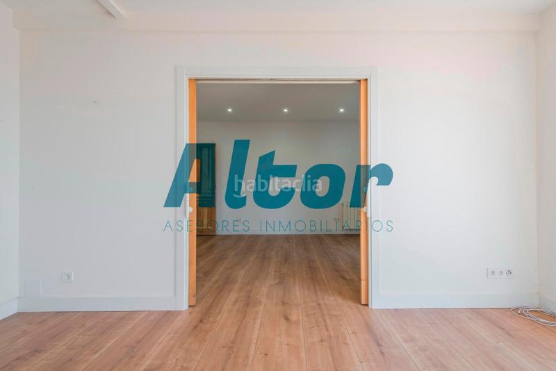Foto 02b29776-33e6-4c79-8ec0-20f4ad07e777. Rent penthouse in Goya Madrid