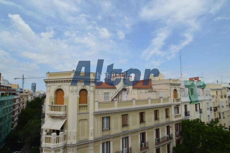 Foto 1c2e4513-b88a-42e0-9f9a-ec70b69d01ab. Rent penthouse in Goya Madrid