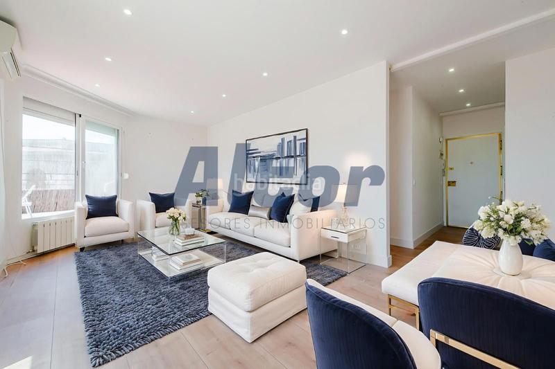 Foto 4808b845-fcac-4c35-b018-fff4880af6ce. Rent penthouse in Goya Madrid