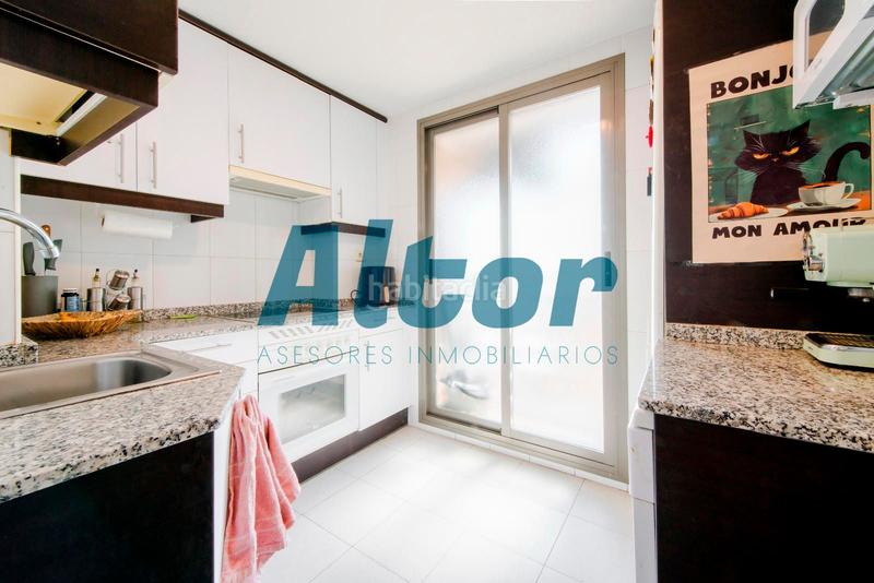 Foto b5baca02-ef23-4186-b755-92b6270076b0. Piso  en venta en vallecas palomeras con inquilino y rentabilidad desde el primer dia! en Madrid